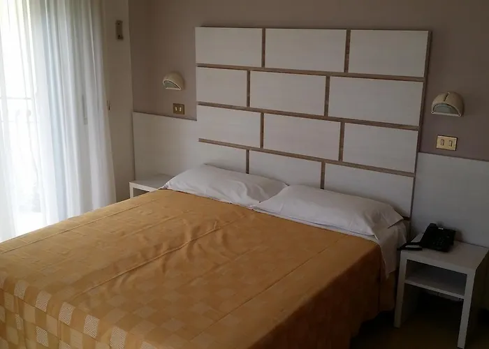 La Falena 3* Τσέρβια